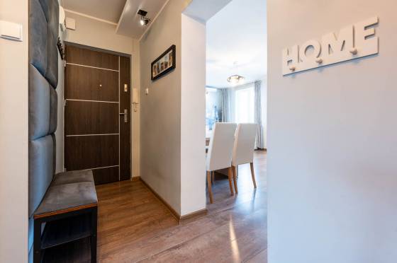 Mieszkanie trzypokojowe na Kmieciach