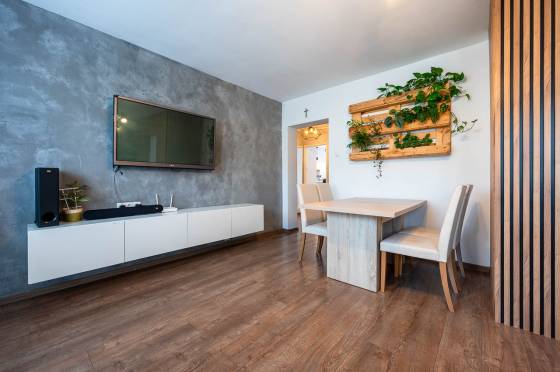 Mieszkanie trzypokojowe na Kmieciach