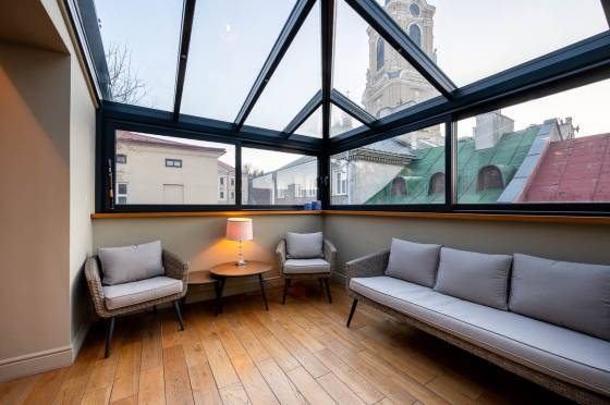 Komfortowe mieszkanie w centrum z garażem